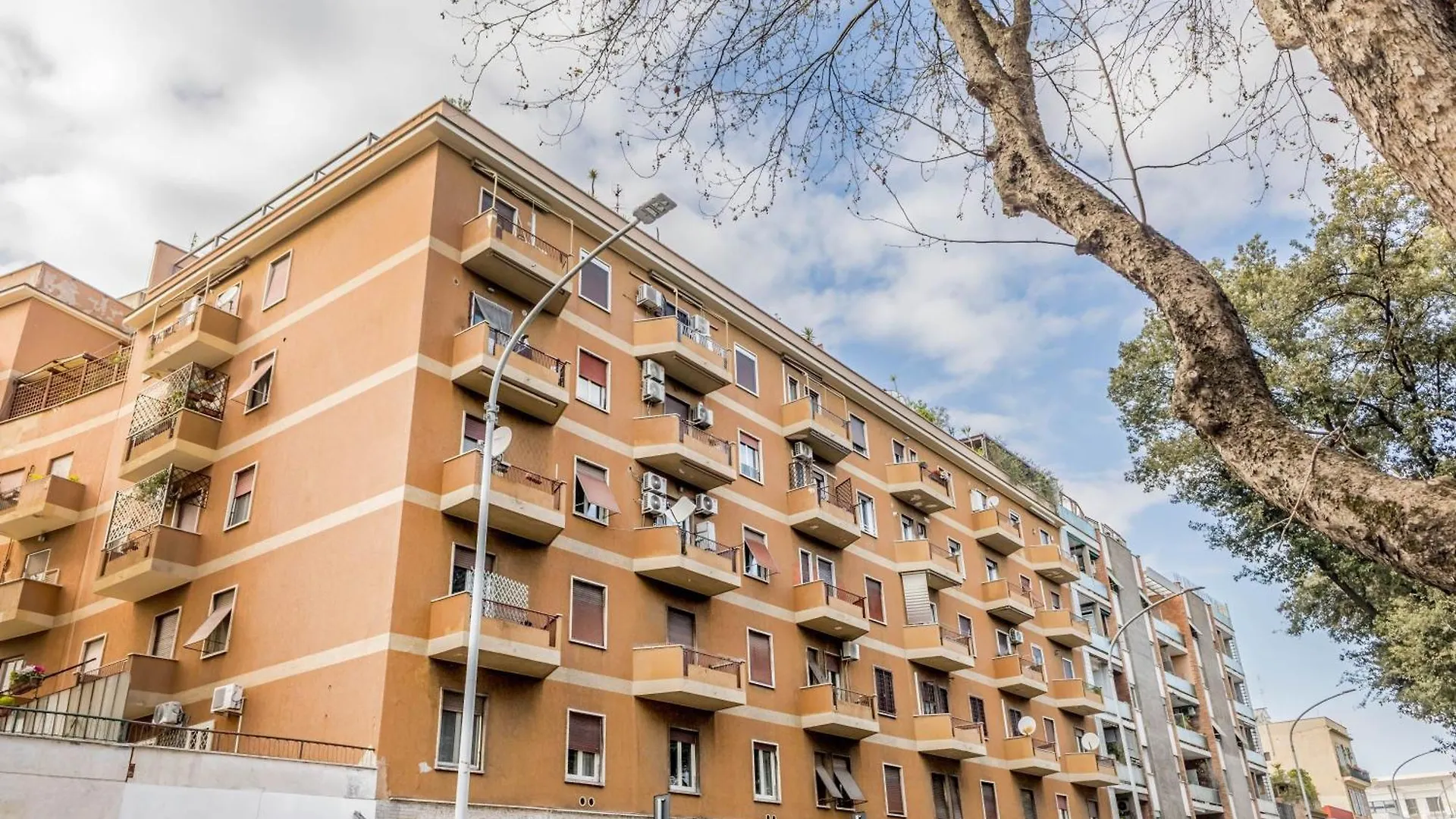 شقة Casa Nina Ostiense - Roma Tre - By Ghor